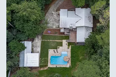 819 Victoria Place, Woodstock, GA 30189 - Photo 2