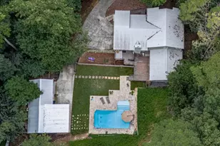 819 Victoria Pl, Woodstock, GA 30189 - Photo 2