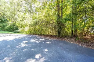 2422 Salem Dr NE, Marietta, GA 30062 - Photo 1