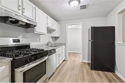 750 Stonedraw Court, Stone Mountain, GA 30083 - Photo 8