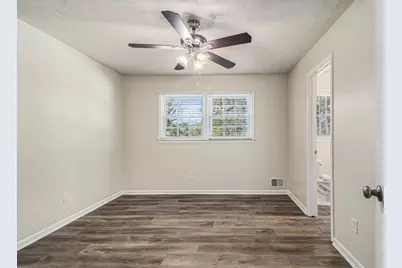 968 Oak Springs Court, Stone Mountain, GA 30083 - Photo 12