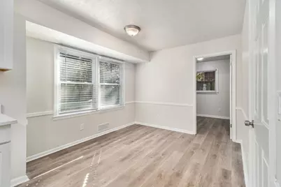 968 Oak Springs Court, Stone Mountain, GA 30083 - Photo 4