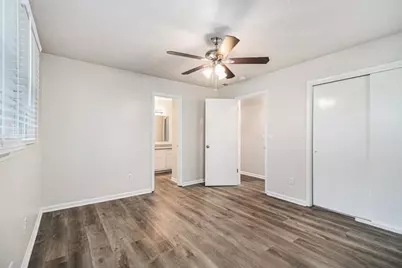 968 Oak Springs Court, Stone Mountain, GA 30083 - Photo 20