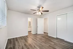 968 Oak Springs Ct, Stone Mountain, GA 30083 - Photo 20