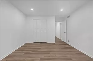 4447 Lake Breeze Dr, Stone Mountain, GA 30083 - Photo 24