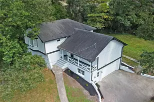 4447 Lake Breeze Dr, Stone Mountain, GA 30083 - Photo 4