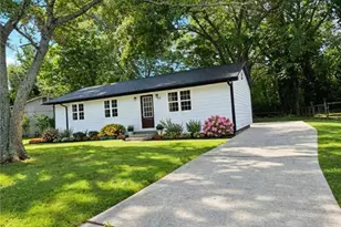 1729 W Austin Rd, Decatur, GA 30032 - Photo 1