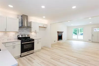 3960 Rocmar Drive, Snellville, GA 30039 - Photo 10