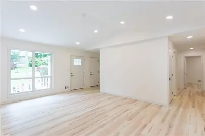 3960 Rocmar Drive, Snellville, GA 30039 - Photo 6