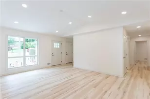 3960 Rocmar Dr, Snellville, GA 30039 - Photo 6