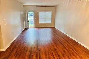 939 Pike Forest Dr, Lawrenceville, GA 30045 - Photo 4