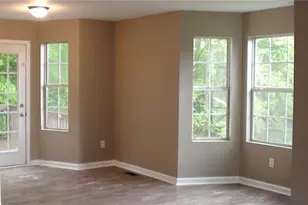 3845 Laurel Brook Ln, Snellville, GA 30039 - Photo 8