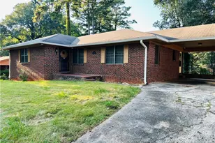 3311 Spreading Oak Dr, Atlanta, GA 30311 - Photo 2