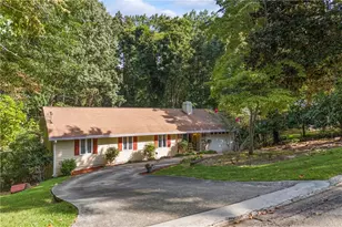 684 Honeysuckle Rd, Gainesville, GA 30501 - Photo 4