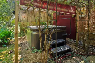 2267 Melante Drive NE, Atlanta, GA 30324 - Photo 32