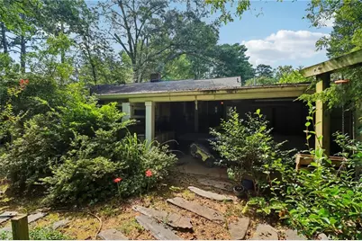 2267 Melante Drive NE, Atlanta, GA 30324 - Photo 38