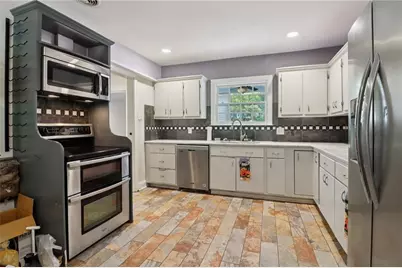2267 Melante Drive NE, Atlanta, GA 30324 - Photo 14