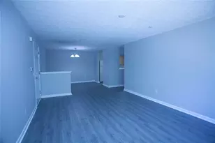 7302 Fairington Village Dr, Lithonia, GA 30038 - Photo 2