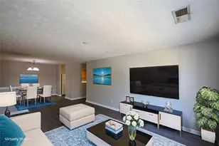 7302 Fairington Village Dr, Lithonia, GA 30038 - Photo 6