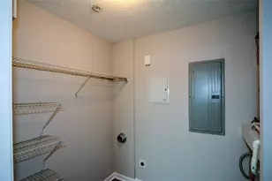 7302 Fairington Village Dr, Lithonia, GA 30038 - Photo 30