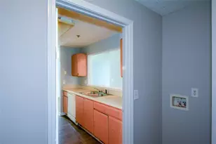 8304 Fairington Village Dr, Lithonia, GA 30038 - Photo 12