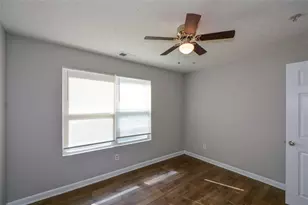 8304 Fairington Village Dr, Lithonia, GA 30038 - Photo 24