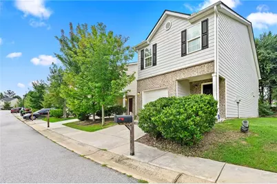 2140 Belmont Circle, Conyers, GA 30012 - Photo 2