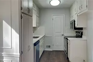 130 Fairview Dr, Stockbridge, GA 30281 - Photo 4