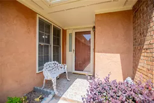 7125 Woodridge Ln, Union City, GA 30291 - Photo 2