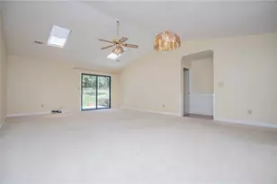 7125 Woodridge Ln, Union City, GA 30291 - Photo 8