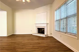 2075 Pine Tree Dr, Buford, GA 30518 - Photo 4