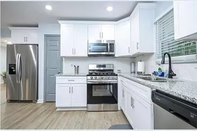 2410 Macon Drive, Atlanta, GA 30315 - Photo 8