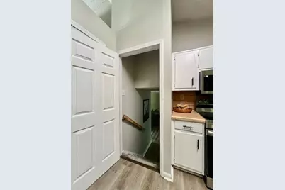 1372 Sir Knights Way, Lawrenceville, GA 30045 - Photo 24