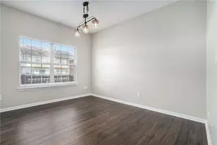 705 Breeze Ln, Woodstock, GA 30188 - Photo 8