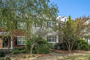 705 Breeze Ln, Woodstock, GA 30188 - Photo 2