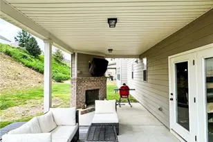 5550 Mirror Lake Dr, Cumming, GA 30028 - Photo 22