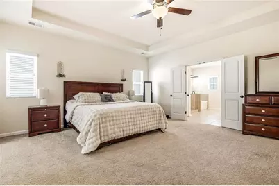 5550 Mirror Lake Drive, Cumming, GA 30028 - Photo 10