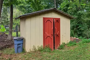 1178 Carla Joe Dr SW, Lilburn, GA 30047 - Photo 50