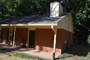 475 Holly Ridge Dr, Lilburn, GA 30047 - Photo 12