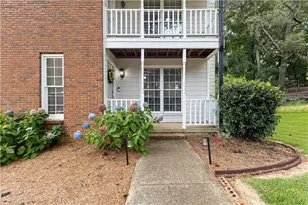 1222 Grayland Ln, Lawrenceville, GA 30046 - Photo 4