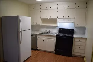 475 Holly Ridge Dr NW, Lilburn, GA 30047 - Photo 16