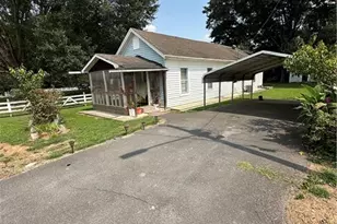 201 N King St, Calhoun, GA 30701 - Photo 2