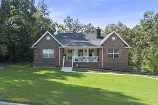 201 Van Dell Dr, Rock Spring, GA 30739 - Photo 2