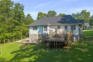 201 Van Dell Dr, Rock Spring, GA 30739 - Photo 10