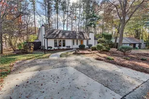 1010 Mathews Ct SE, Smyrna, GA 30080 - Photo 2