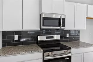 89 Alameda St, Loganville, GA 30052 - Photo 12