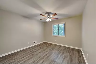 2127 W Carlyle Court, Marietta, GA 30062 - Photo 12