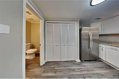 2127 W Carlyle Court, Marietta, GA 30062 - Photo 6