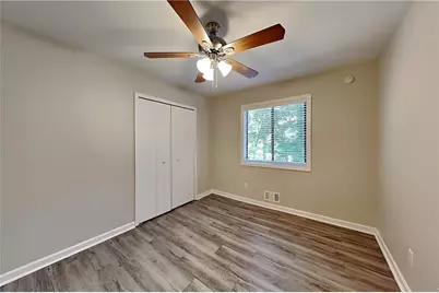 2127 W Carlyle Court, Marietta, GA 30062 - Photo 14