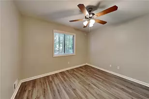 2127 W Carlyle Ct, Marietta, GA 30062 - Photo 10